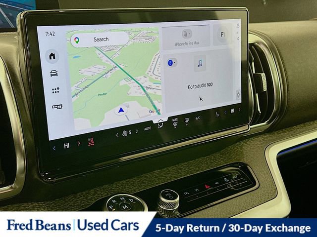 Used 2025 Ford Expedition Tremor AWD/4WD image 17