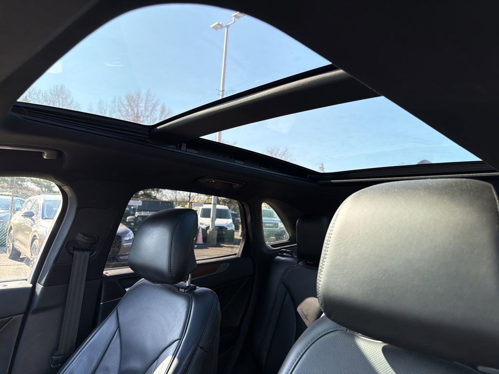 Used 2017 Lincoln MKC Reserve w/ Lincoln MKC Climate Package image 28