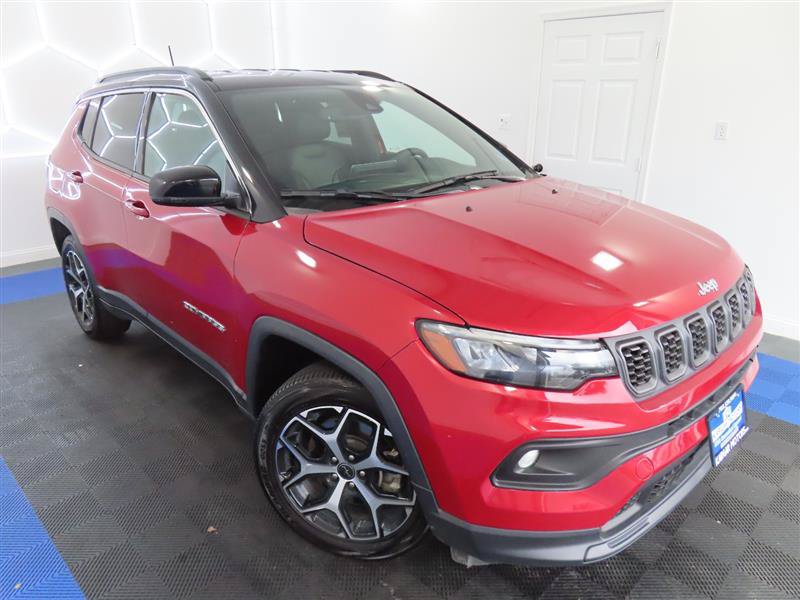 Used 2025 Jeep Compass Limited AWD/4WD image 5