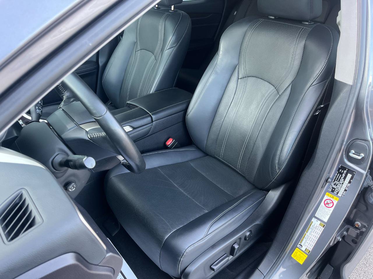 Used 2018 Lexus RX 450h AWD w/ Premium Package image 12