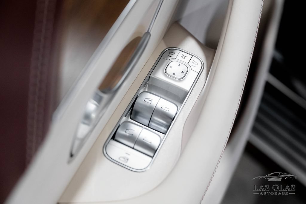Used 2026 Mercedes-Benz Maybach GLS 600 4MATIC image 27