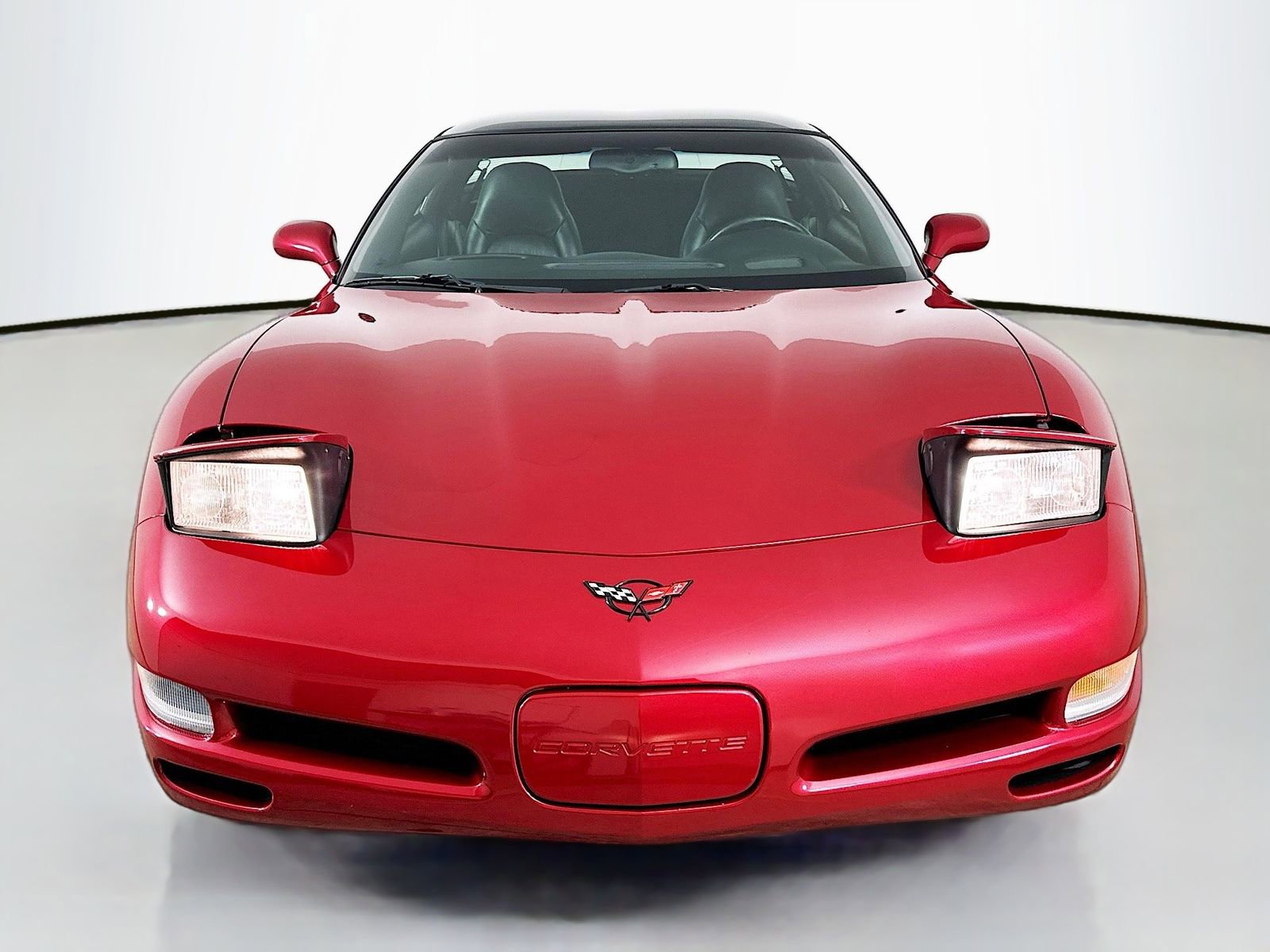 Used 2002 Chevrolet Corvette Coupe w/ Preferred Equipment Group2 RWD image 2
