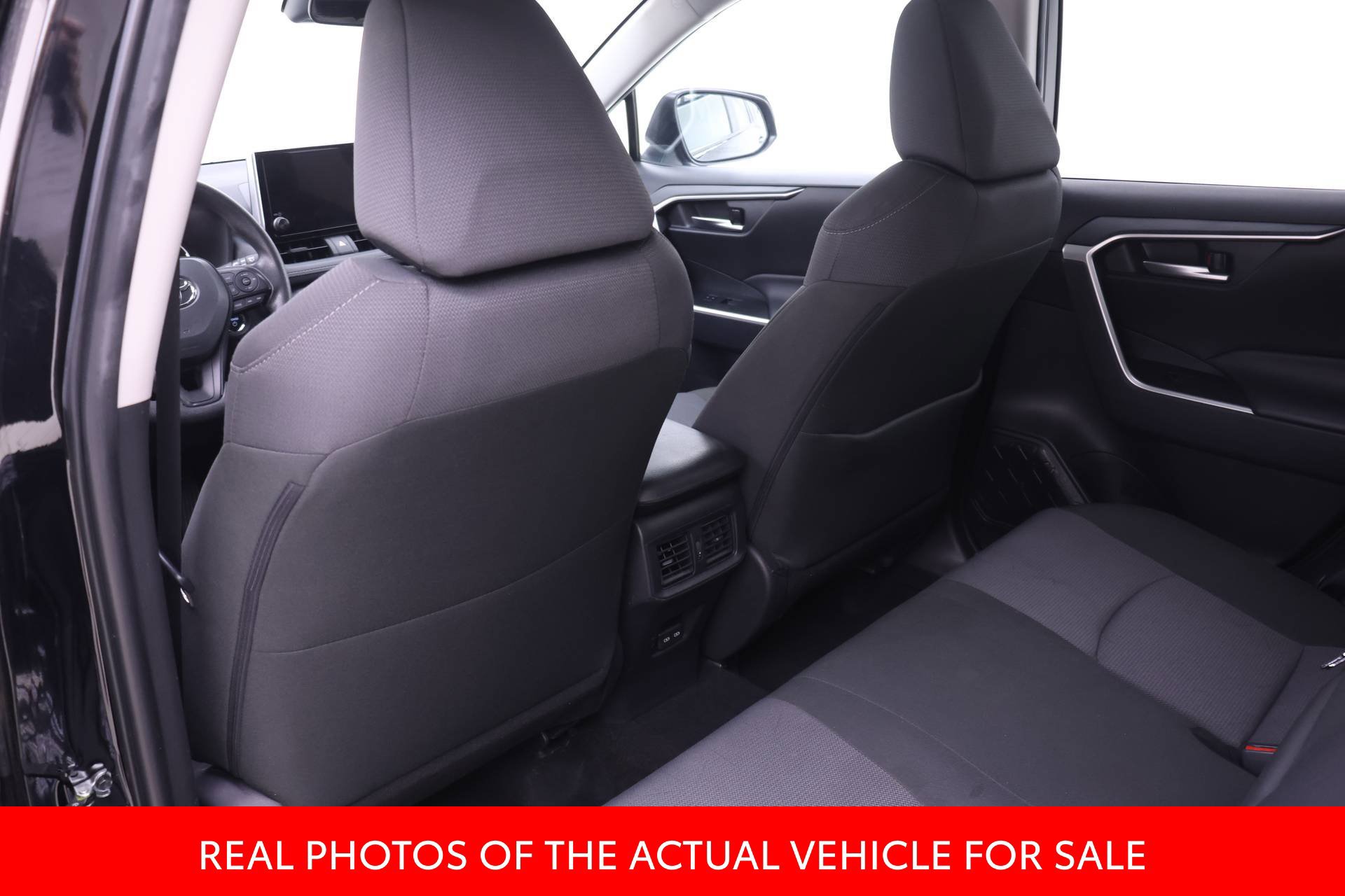 Certified 2025 Toyota RAV4 XLE AWD/4WD image 11