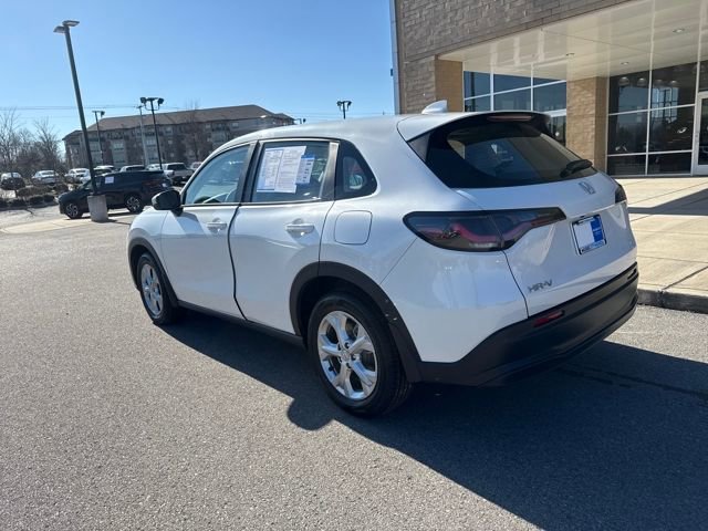 Certified 2024 Honda HR-V LX image 2