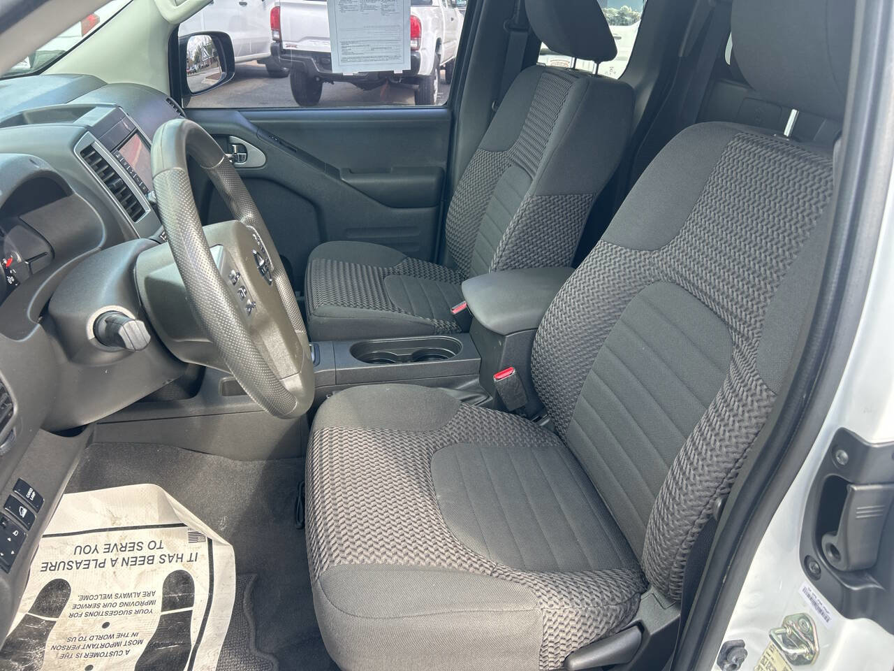 Used 2019 Nissan Frontier SV image 10