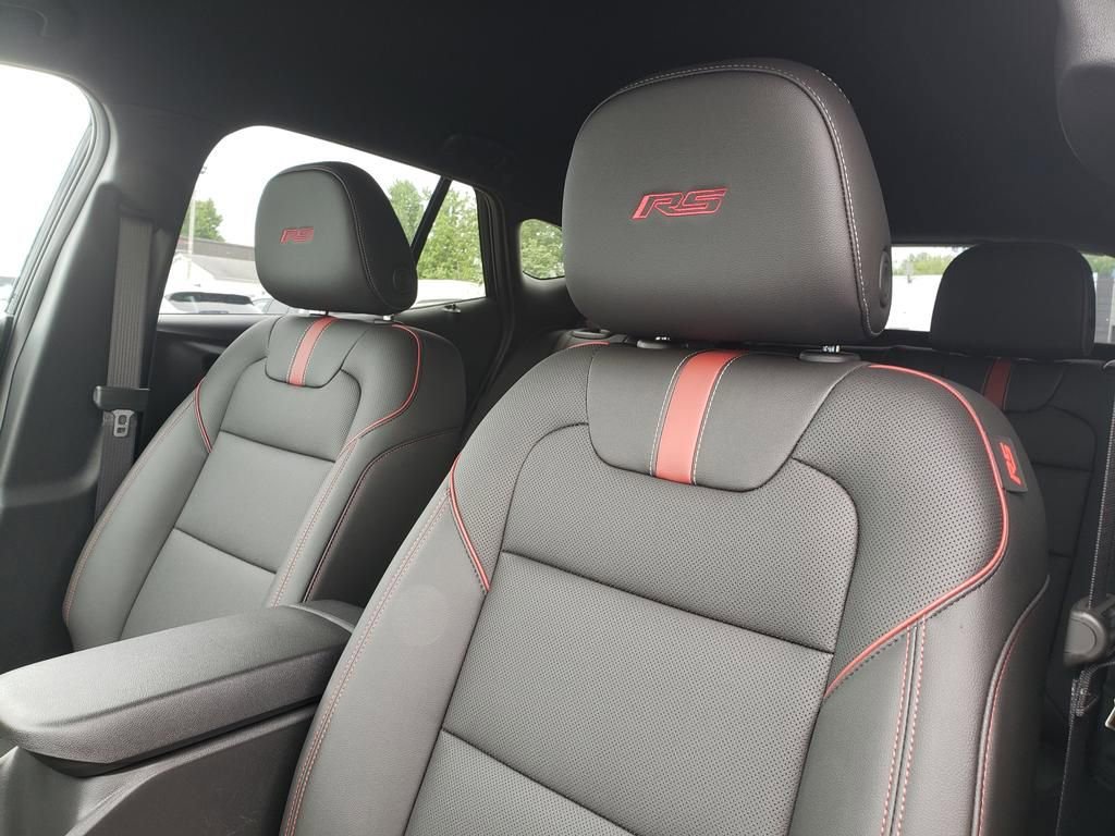 New 2026 Chevrolet Trax RS w/ Driver Confidence Package FWD image 23