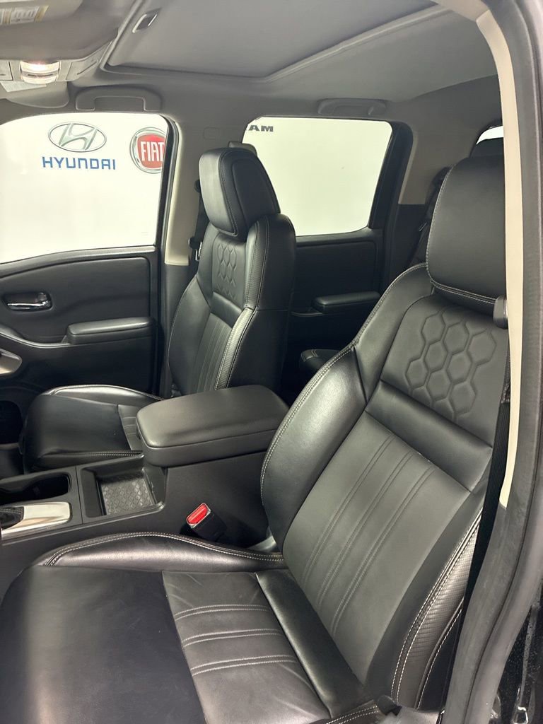 Used 2024 Nissan Frontier SL w/ Technology Package image 9