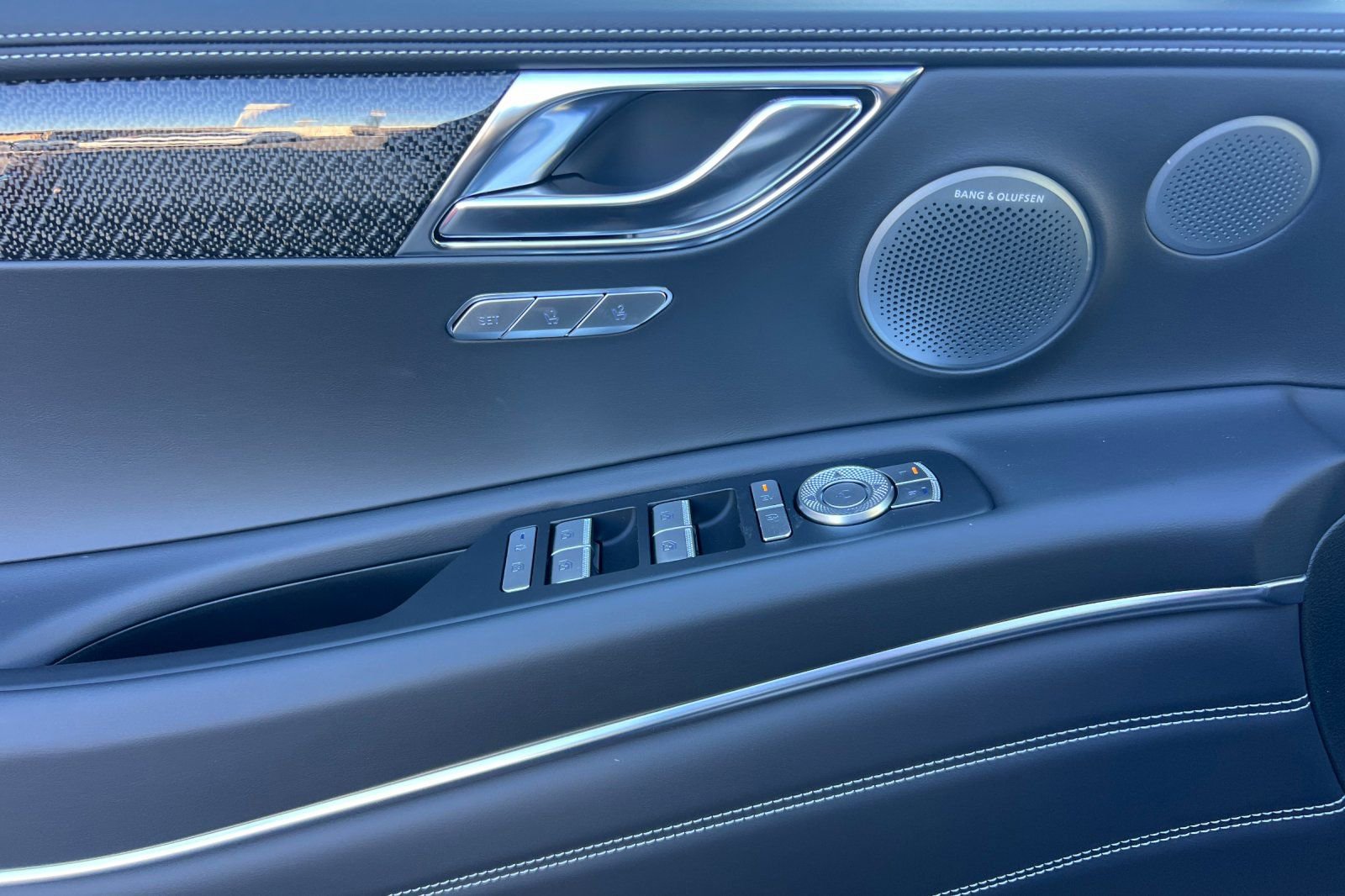 New 2025 Genesis GV80 3.5T e-SC image 12