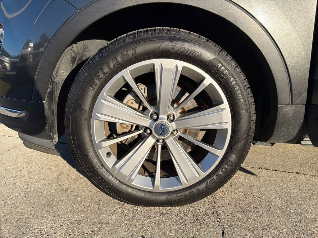 Used 2018 Ford Explorer Limited image 26