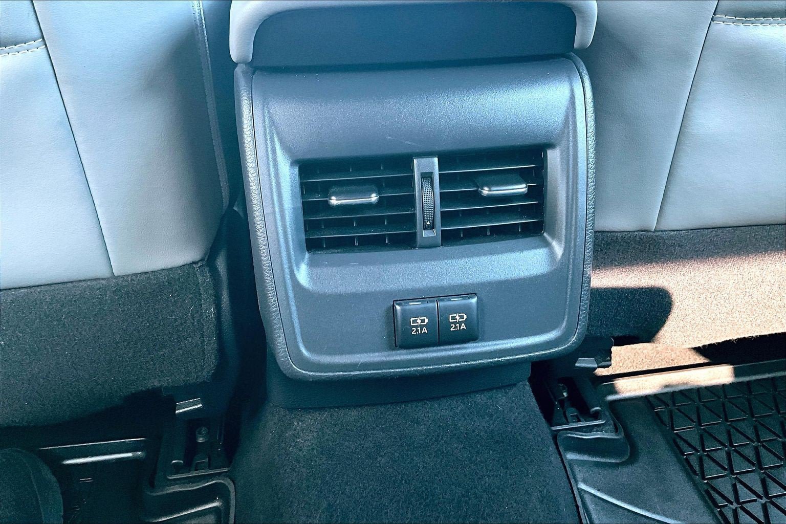Used 2019 Toyota Avalon XLE w/ Moonroof Package FWD image 33