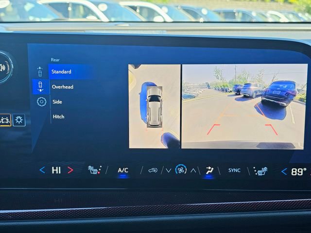 Used 2025 Chevrolet Traverse Z71 w/ Enhanced Driving Package AWD/4WD image 40