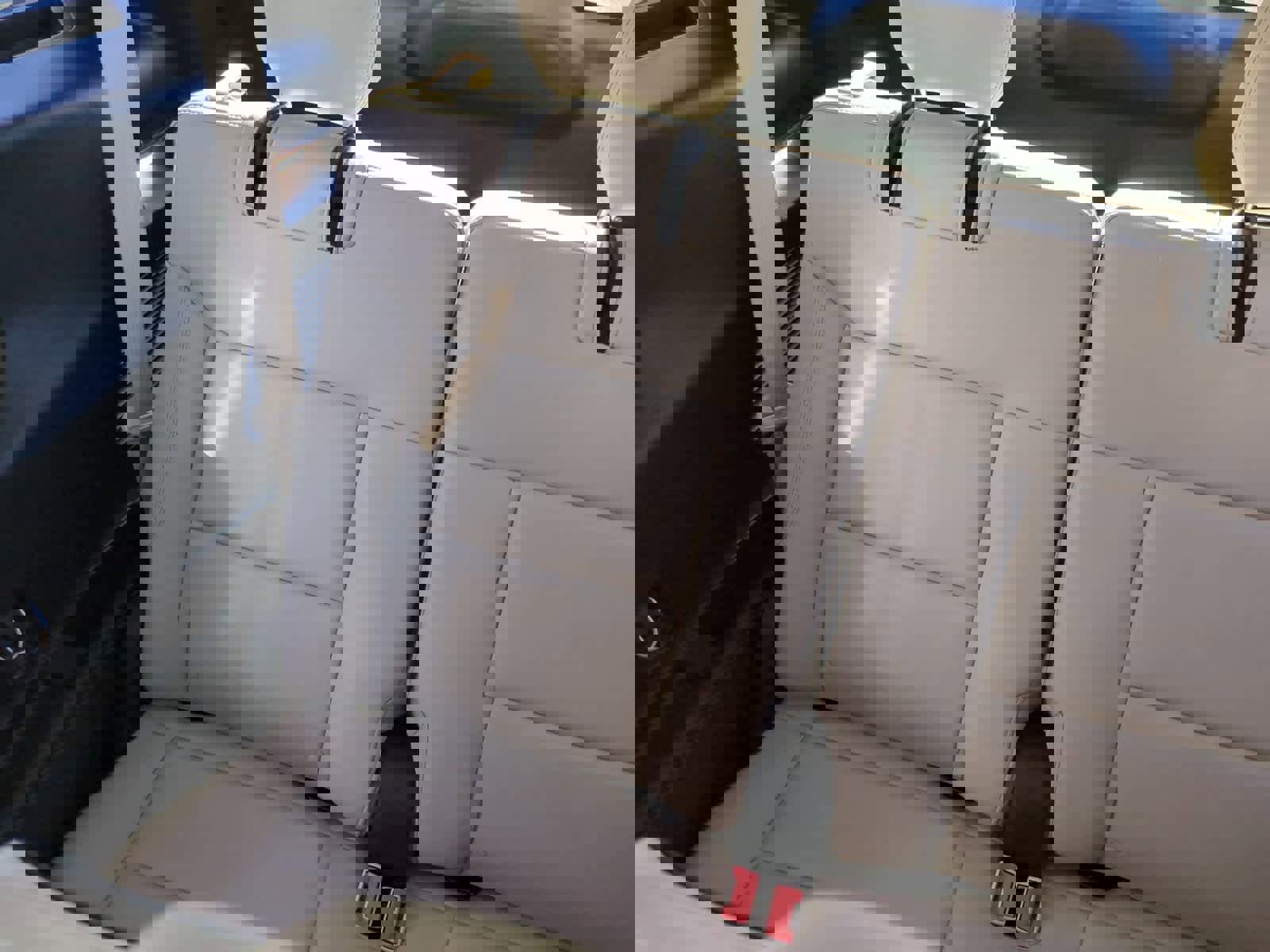 Used 2022 Ford Explorer XLT w/ Equipment Group 202A image 22