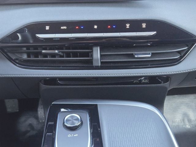 Used 2025 Buick Enclave Preferred image 19