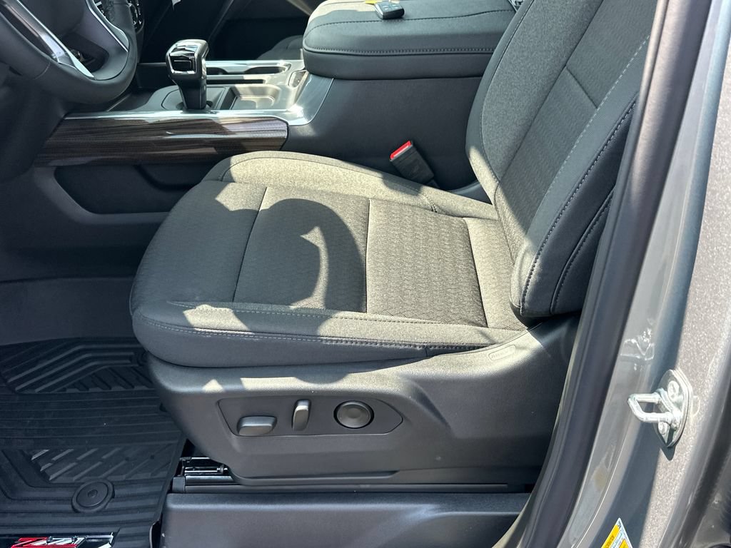 New 2026 Chevrolet Silverado 1500 LT AWD/4WD image 12