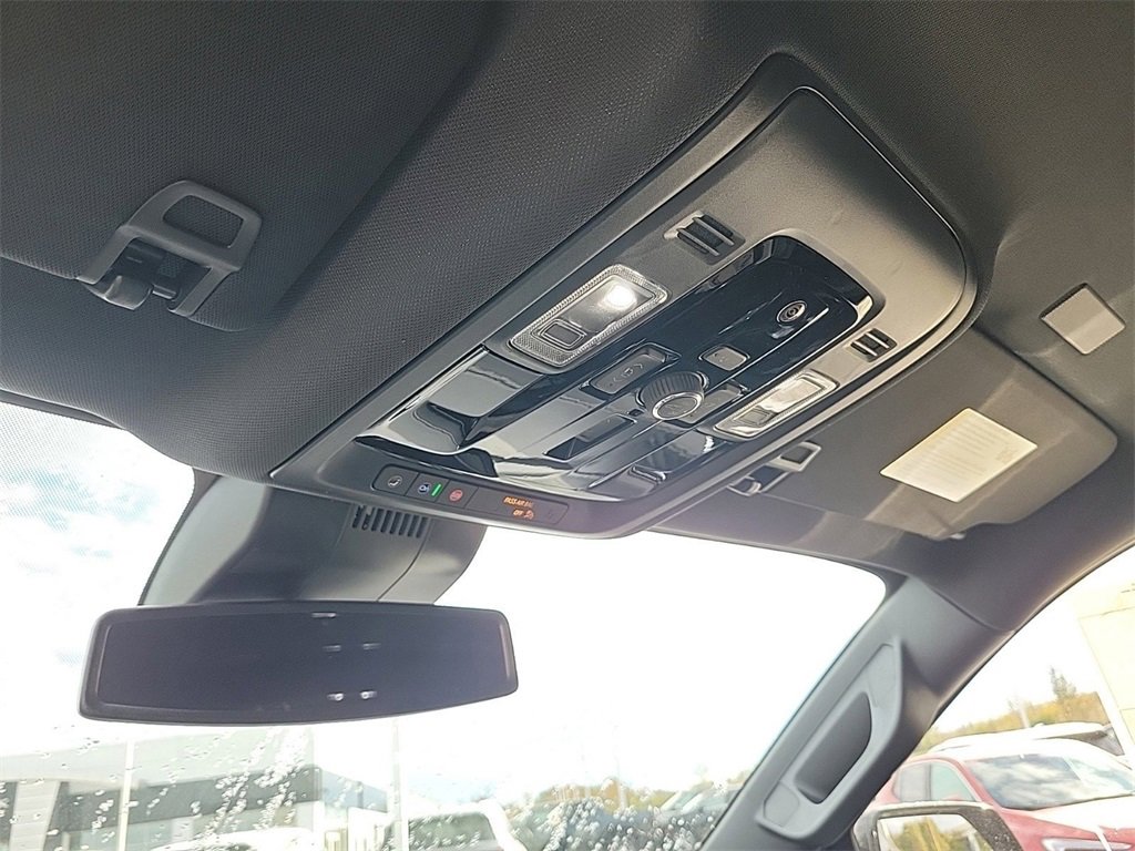 New 2026 GMC Yukon Elevation image 31