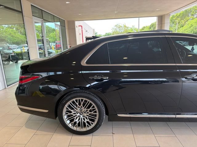 Used 2022 Genesis G90 3.3T Premium RWD image 6