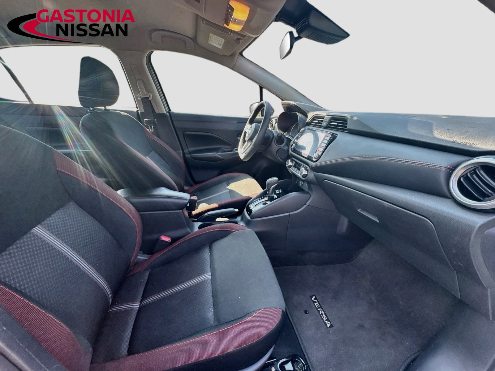 Used 2024 Nissan Versa SR FWD image 36