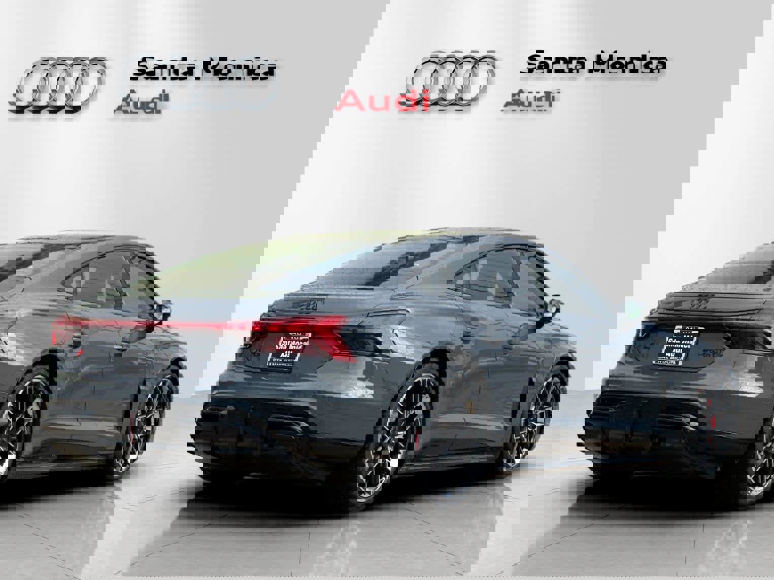 New 2026 Audi RS e-tron GT performance image 2