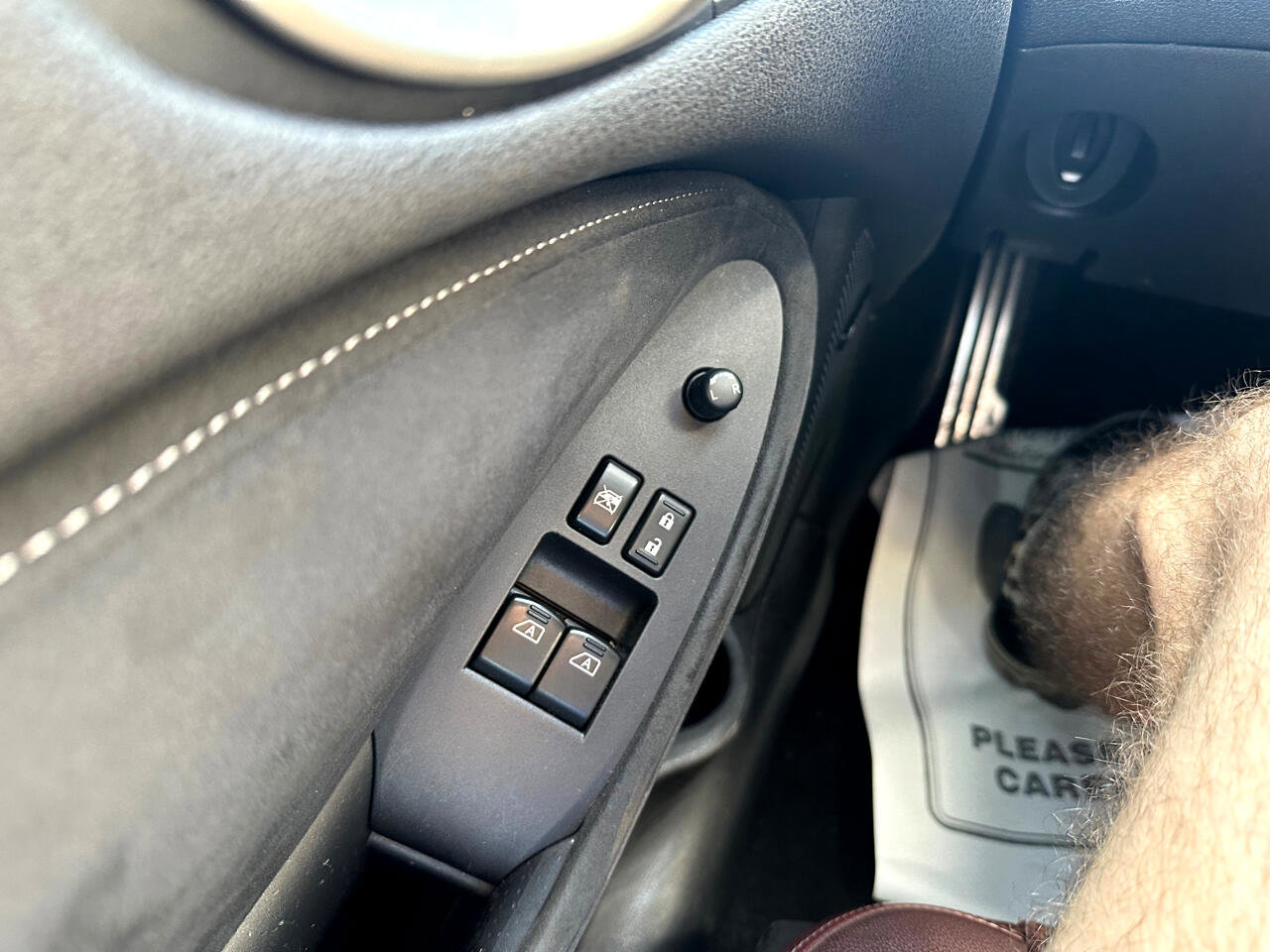 Used 2014 Nissan 370Z Touring w/ Sport Package image 16