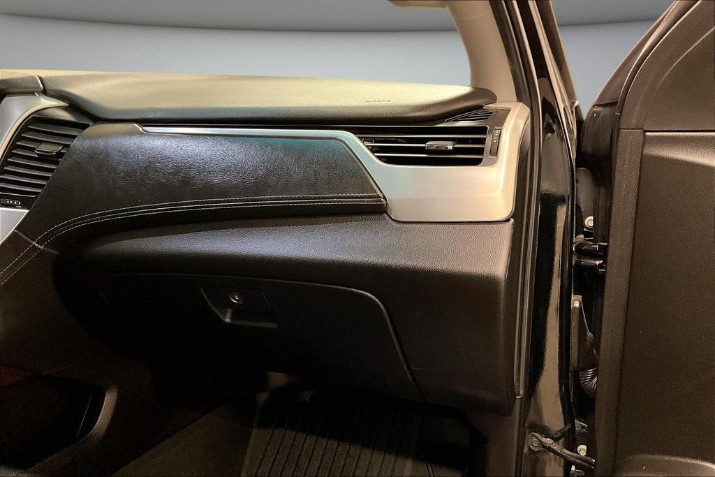Used 2018 GMC Yukon SLT AWD/4WD image 27