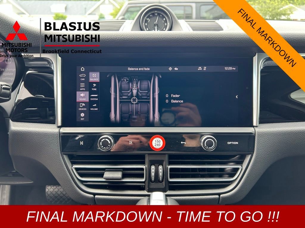 Used 2022 Porsche Macan image 86