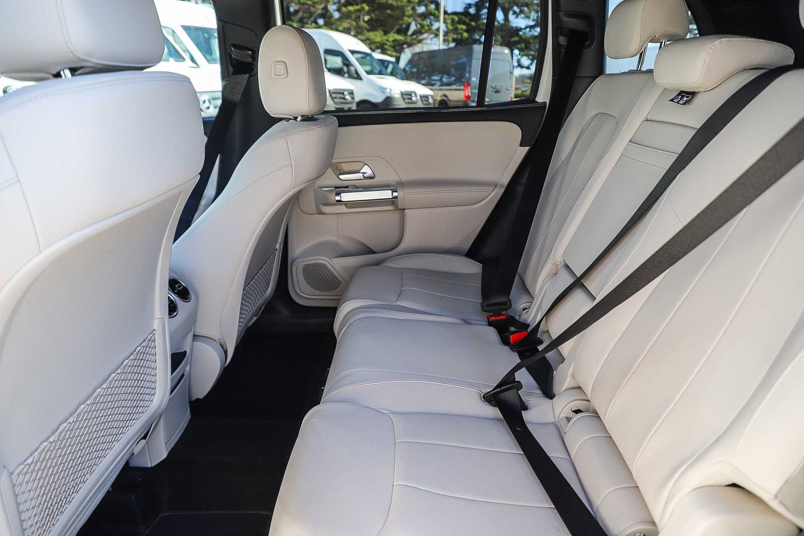 Certified 2025 Mercedes-Benz GLB 250 4MATIC image 19