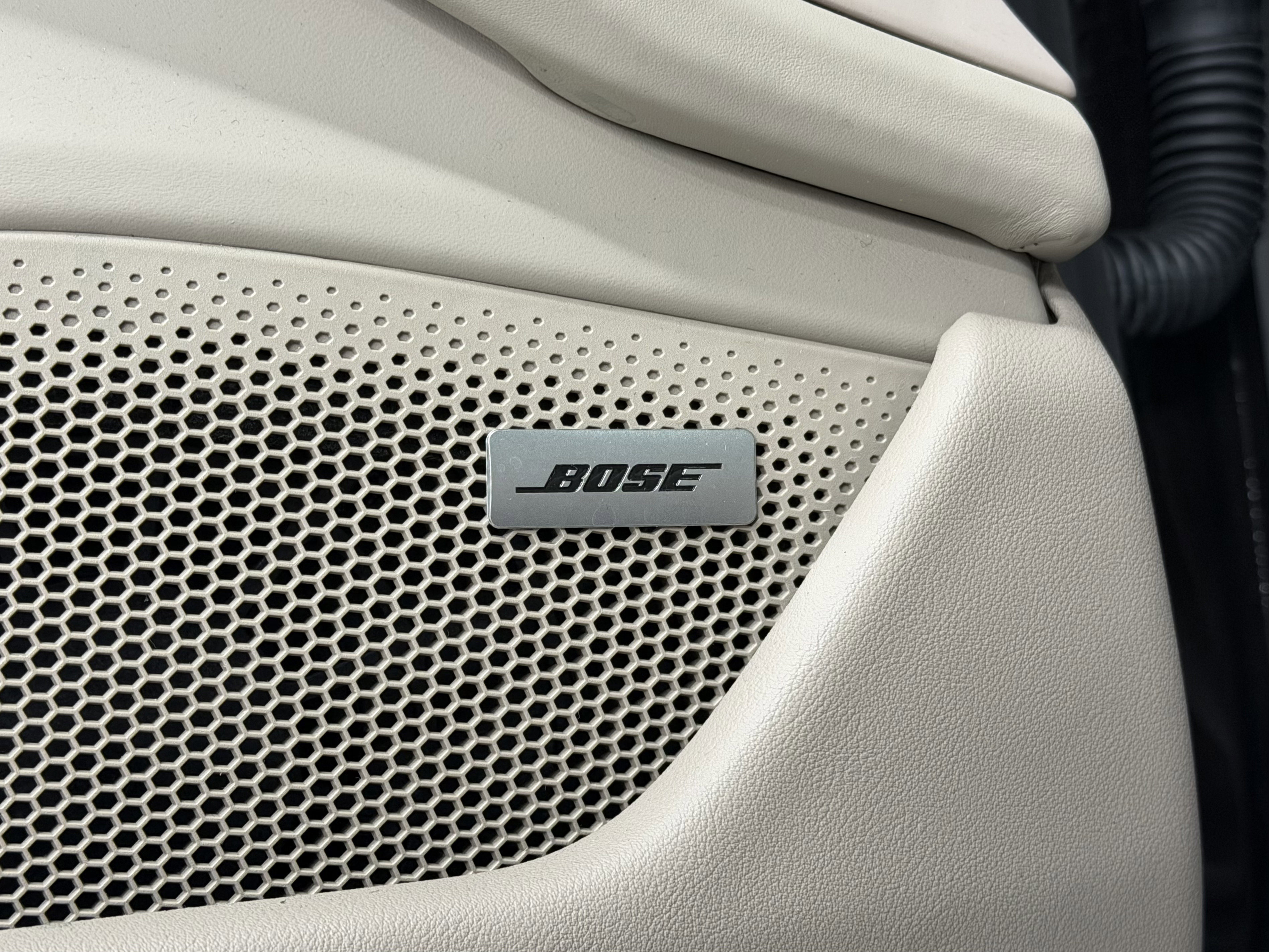 Certified 2023 Porsche Taycan Turbo image 32