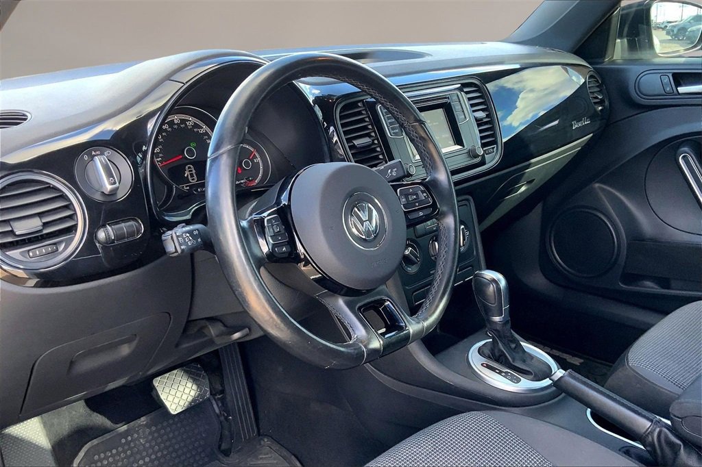Used 2017 Volkswagen Beetle 1.8T S image 13