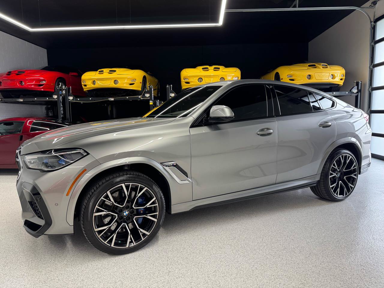 Used 2021 BMW X6 M w/ Executive Package AWD/4WD image 8
