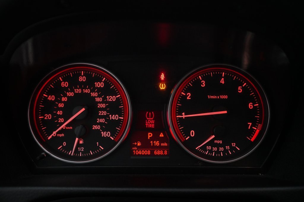 Used 2009 BMW 328i xDrive Sedan image 2