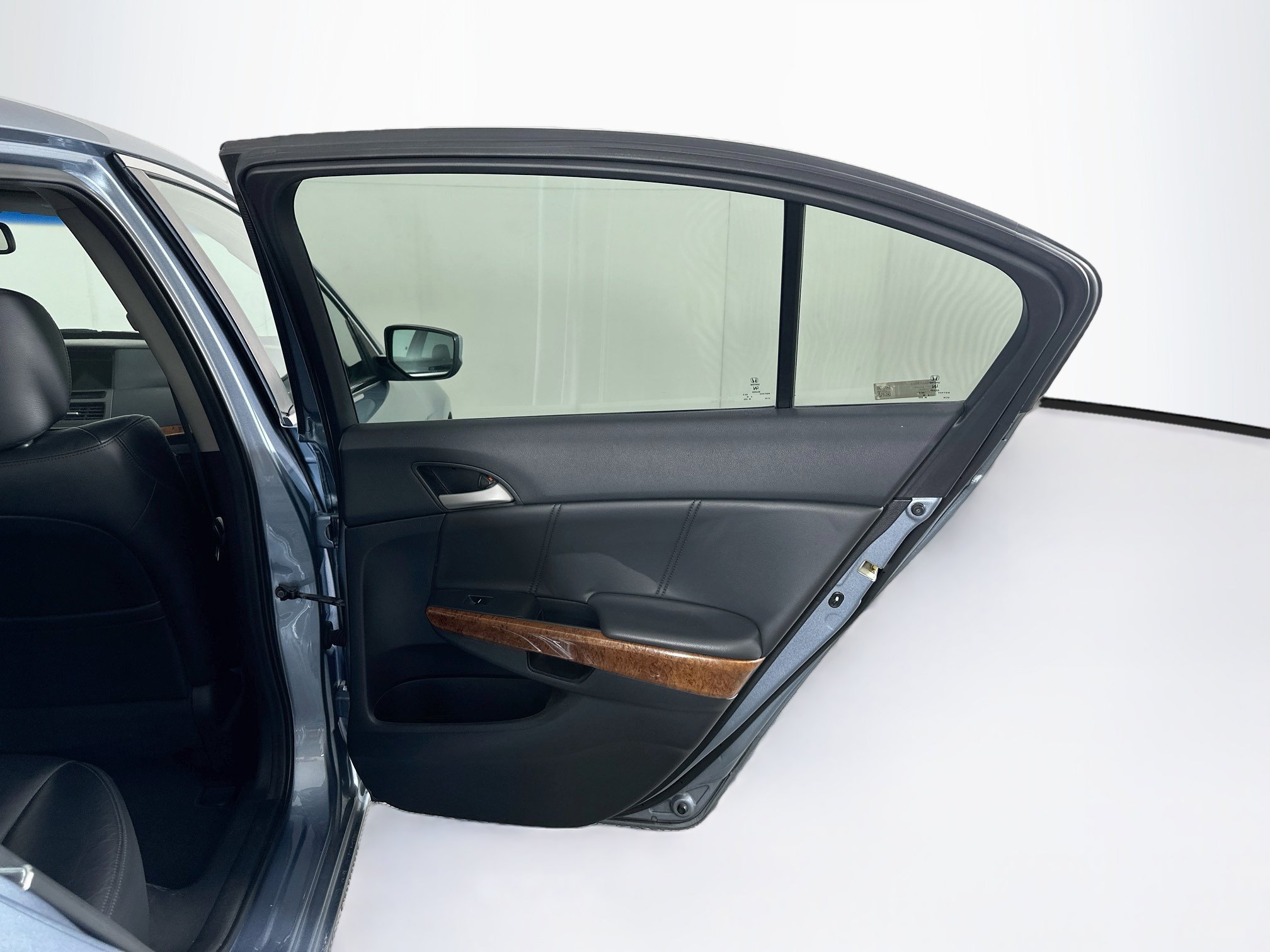 Used 2011 Honda Accord EX-L image 28