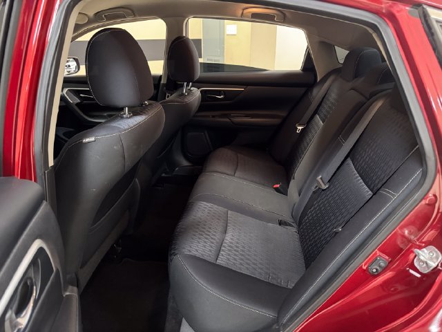 Used 2017 Nissan Altima 2.5 SV FWD image 17