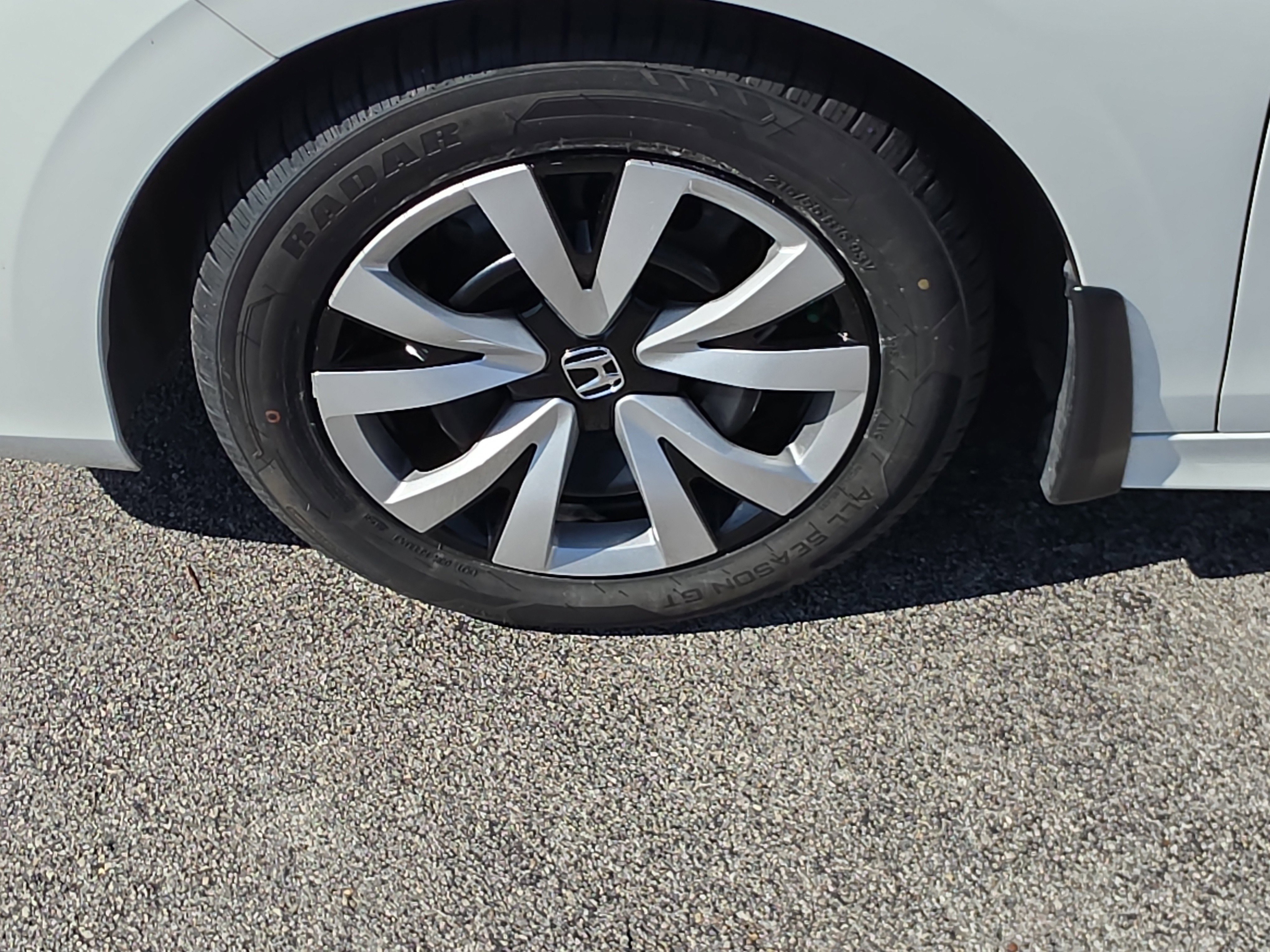 Certified 2024 Honda Civic LX image 5