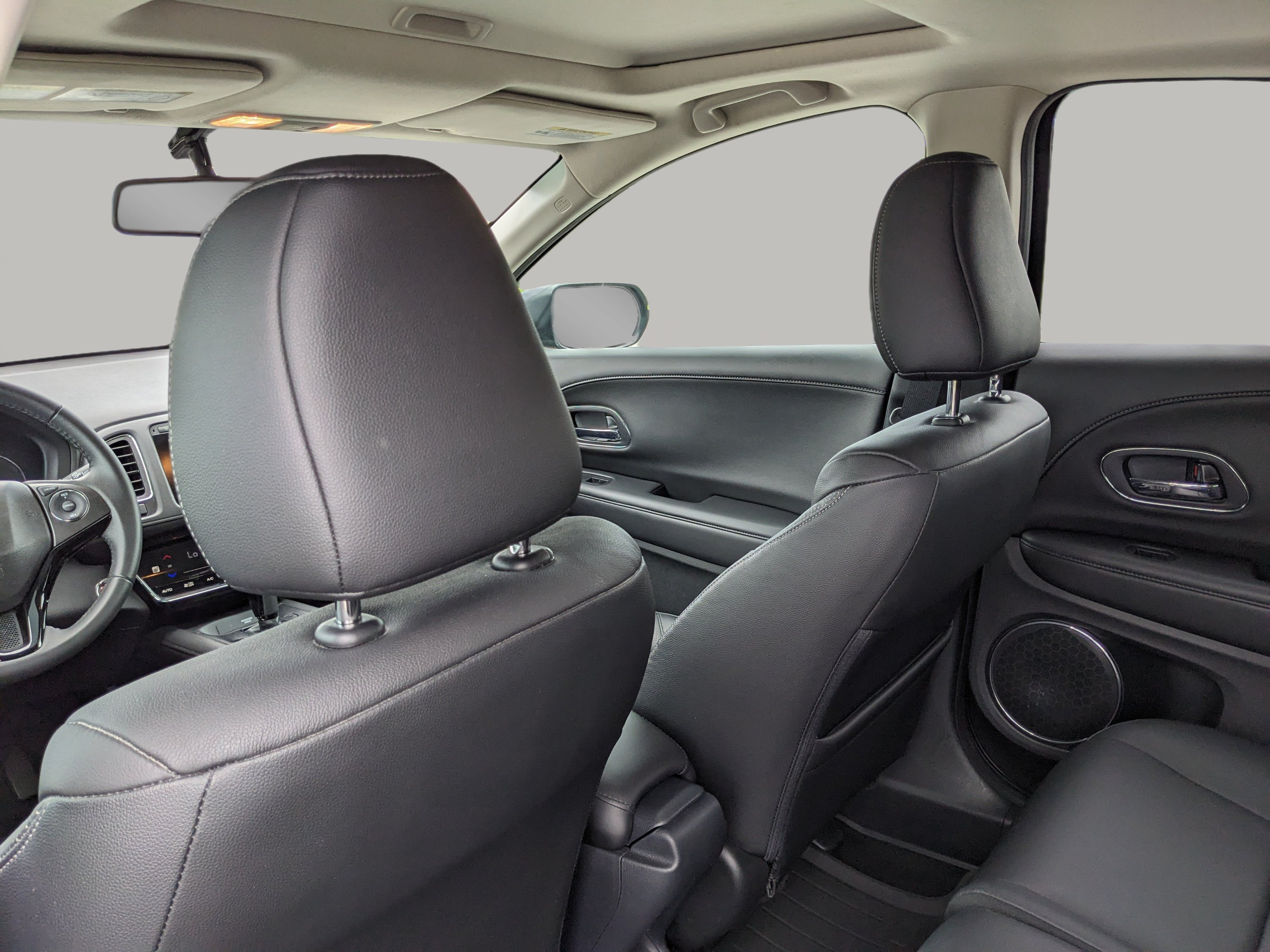 Used 2018 Honda HR-V EX-L image 17