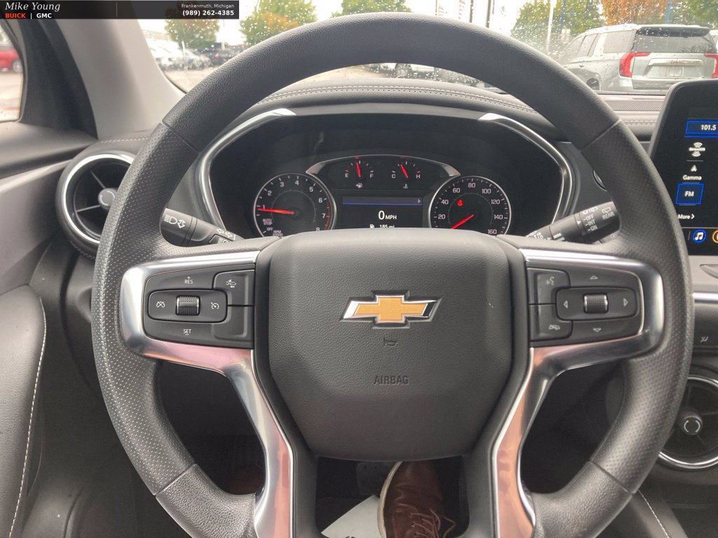 Used 2025 Chevrolet Blazer LT w/ Driver Confidence Package FWD image 23