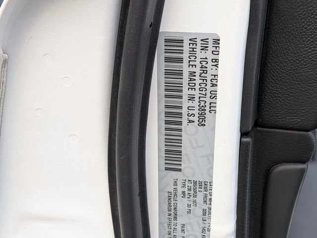 Used 2020 Jeep Grand Cherokee Overland image 39