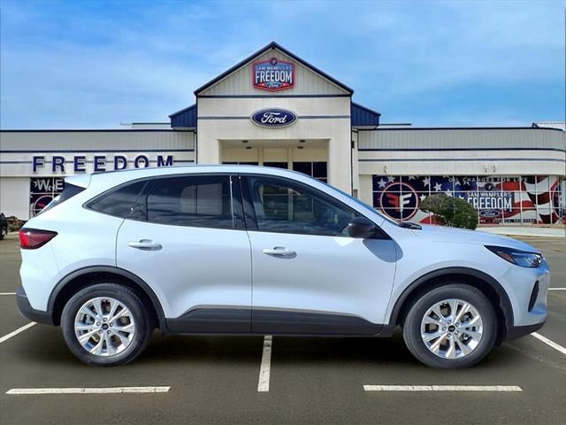 New 2026 Ford Escape Active w/ Active Premium Tech Pack FWD image 8