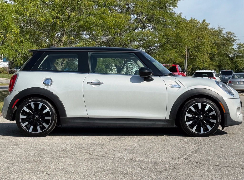 Used 2019 MINI Cooper S w/ Signature Upholstery Package FWD image 6