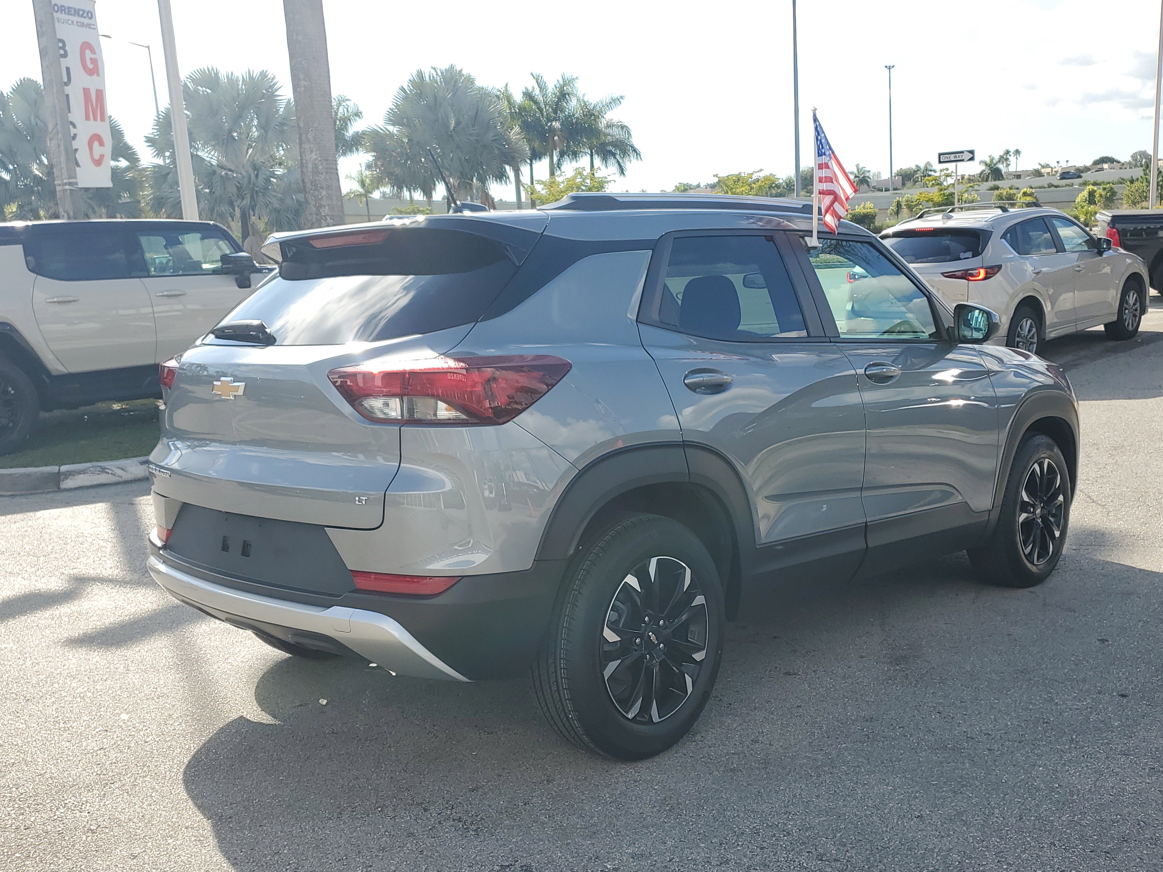Used 2023 Chevrolet TrailBlazer LT w/ Convenience Package image 5