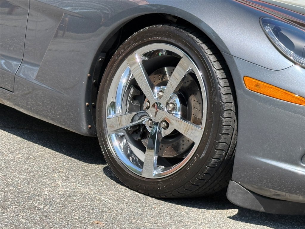 Used 2009 Chevrolet Corvette Convertible w/ Preferred Equipment Group RWD image 32