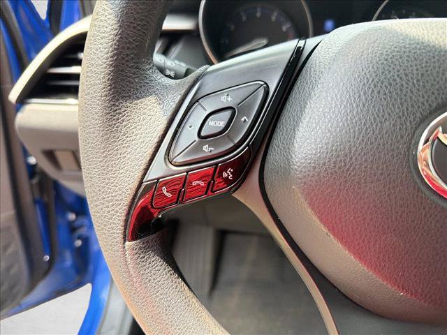 Used 2020 Toyota C-HR LE FWD image 15