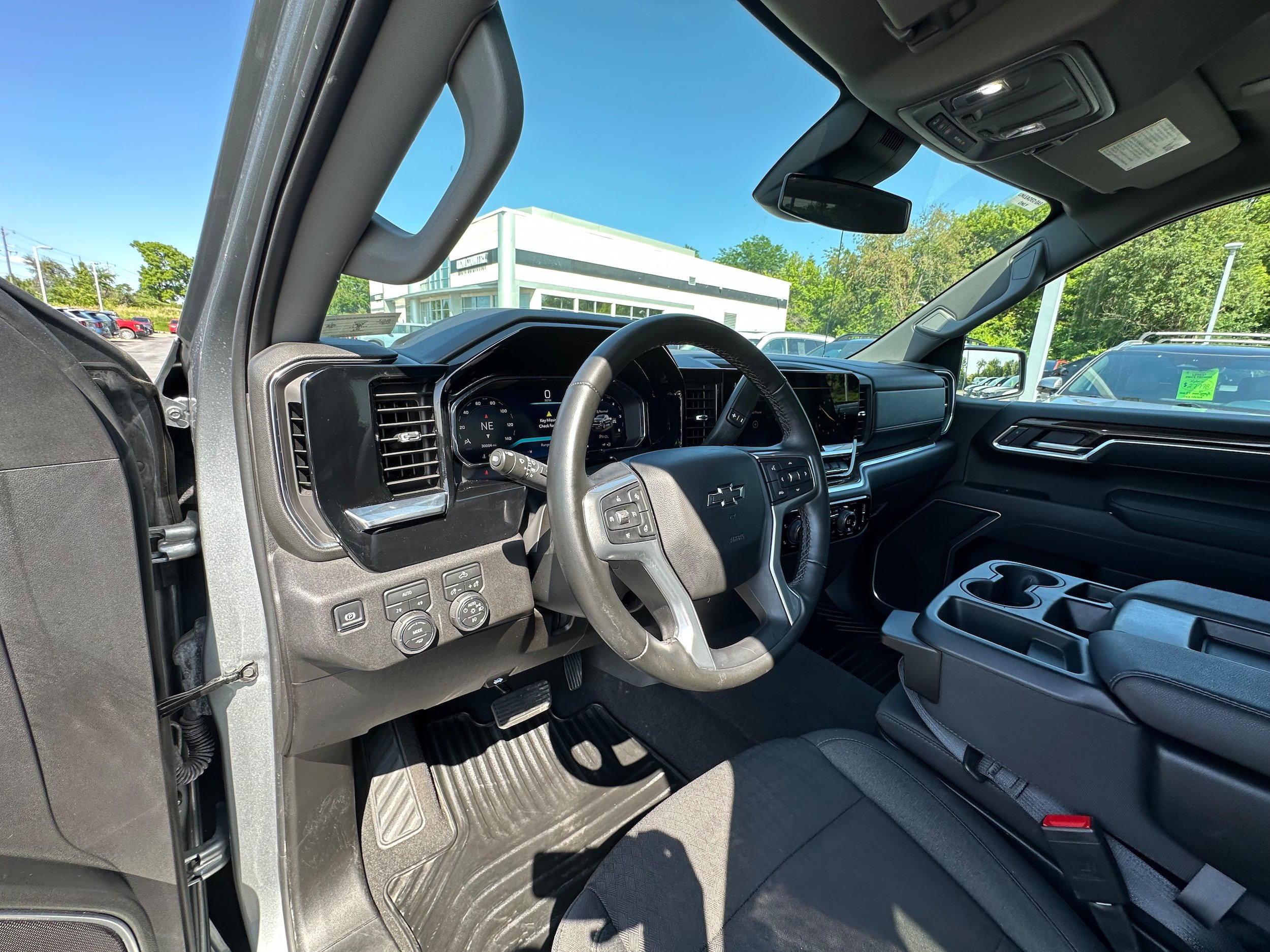 Used 2026 Chevrolet Silverado 1500 RST AWD/4WD image 19