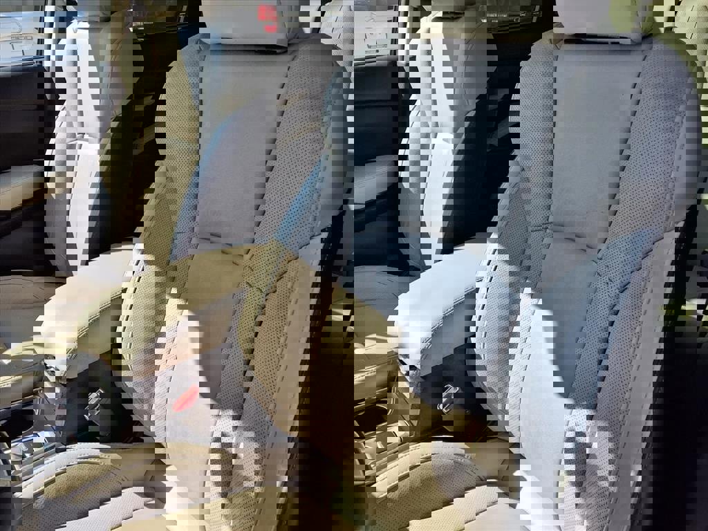 Used 2021 Subaru Ascent Limited w/ Technology Package image 7