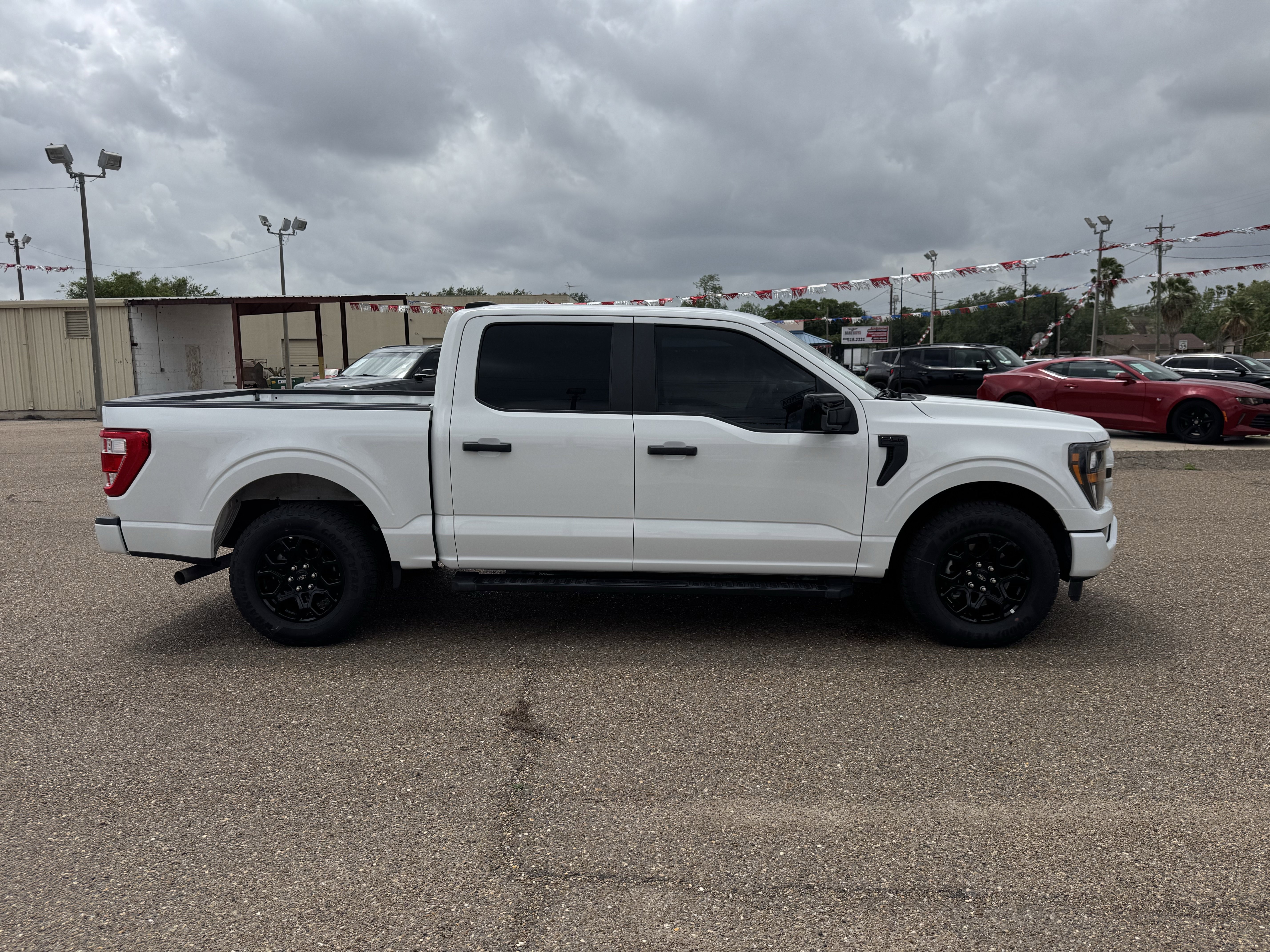 Used 2023 Ford F150 XL w/ STX Appearance Package RWD image 4
