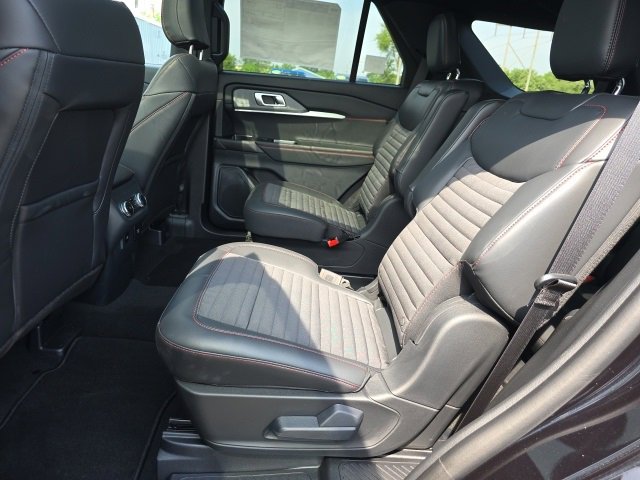 New 2025 Ford Explorer ST-Line w/ Premium Package image 21