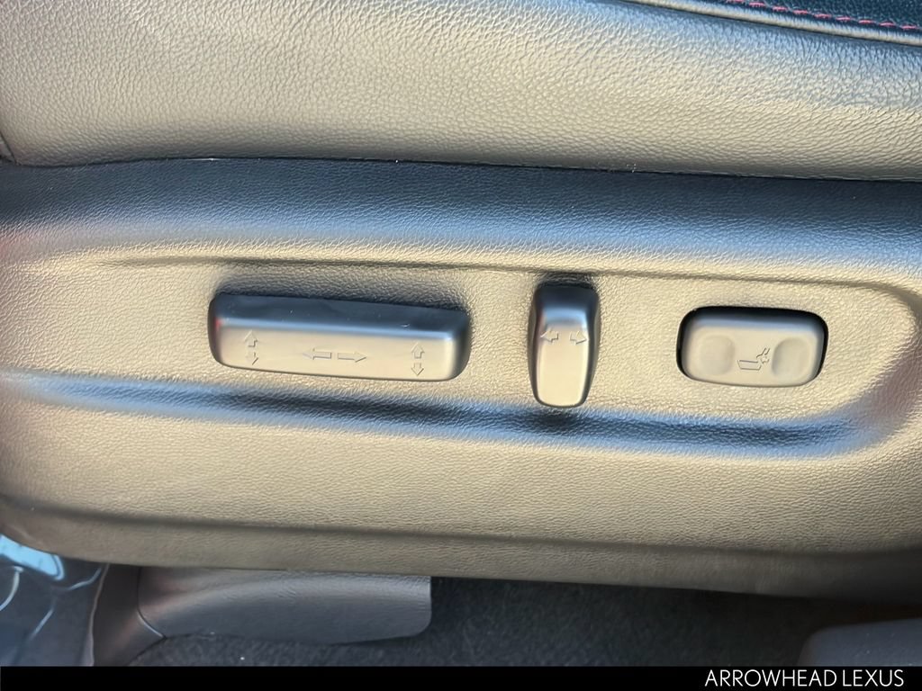 Used 2025 Honda Passport Black Edition image 13