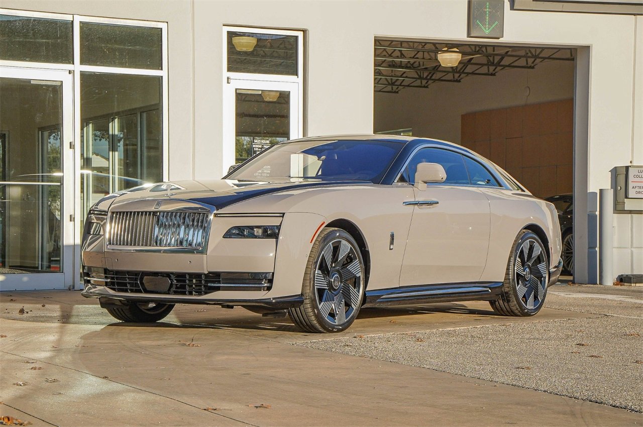 New 2026 Rolls-Royce Spectre Base image 11