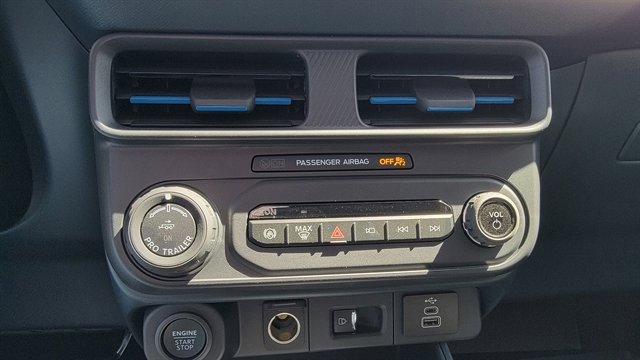 Used 2026 Ford Maverick Lobo AWD/4WD image 39