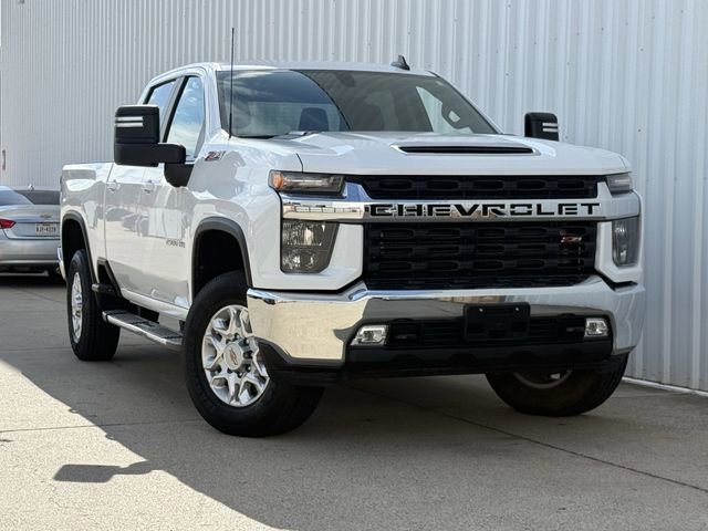 Used 2022 Chevrolet Silverado 2500 LT w/ Convenience Package AWD/4WD image 2