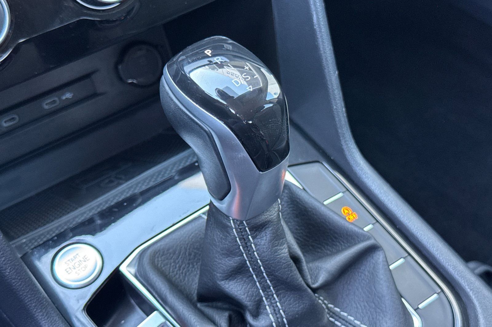 Used 2023 Volkswagen Taos SE image 21